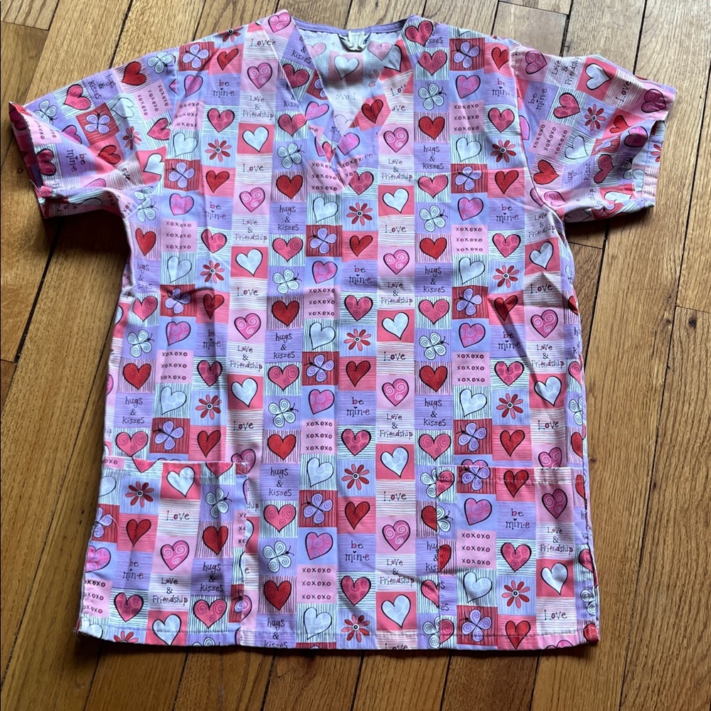 Fundamentals Heart and Flower Print Scrub Top